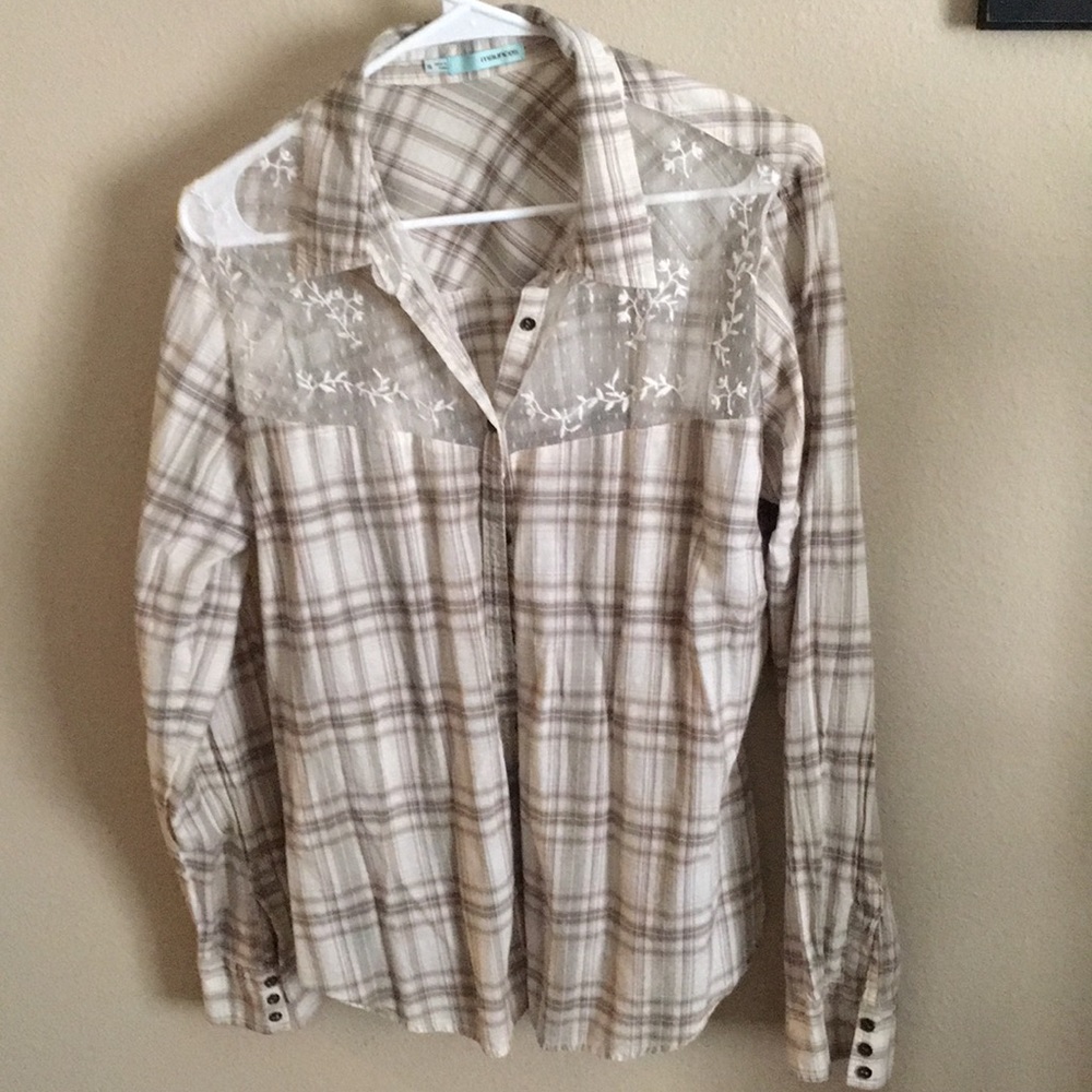 Great condition. Plaid - Ivory/sage/burgundy